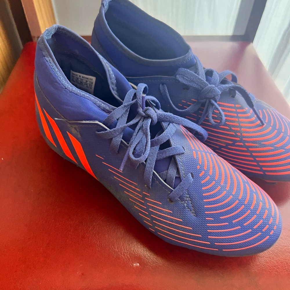 Childrens’ cleats